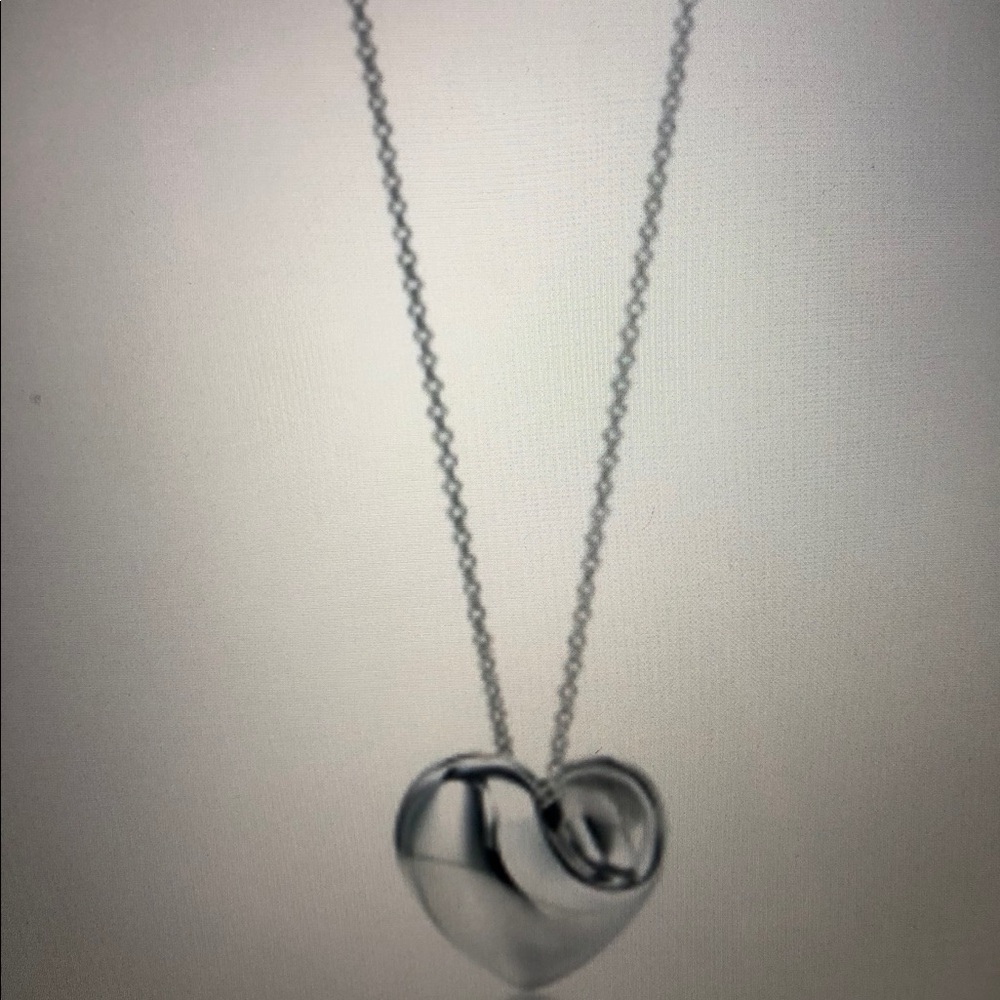 Tiffany Full Heart Sterling Necklace Elsa Peretti